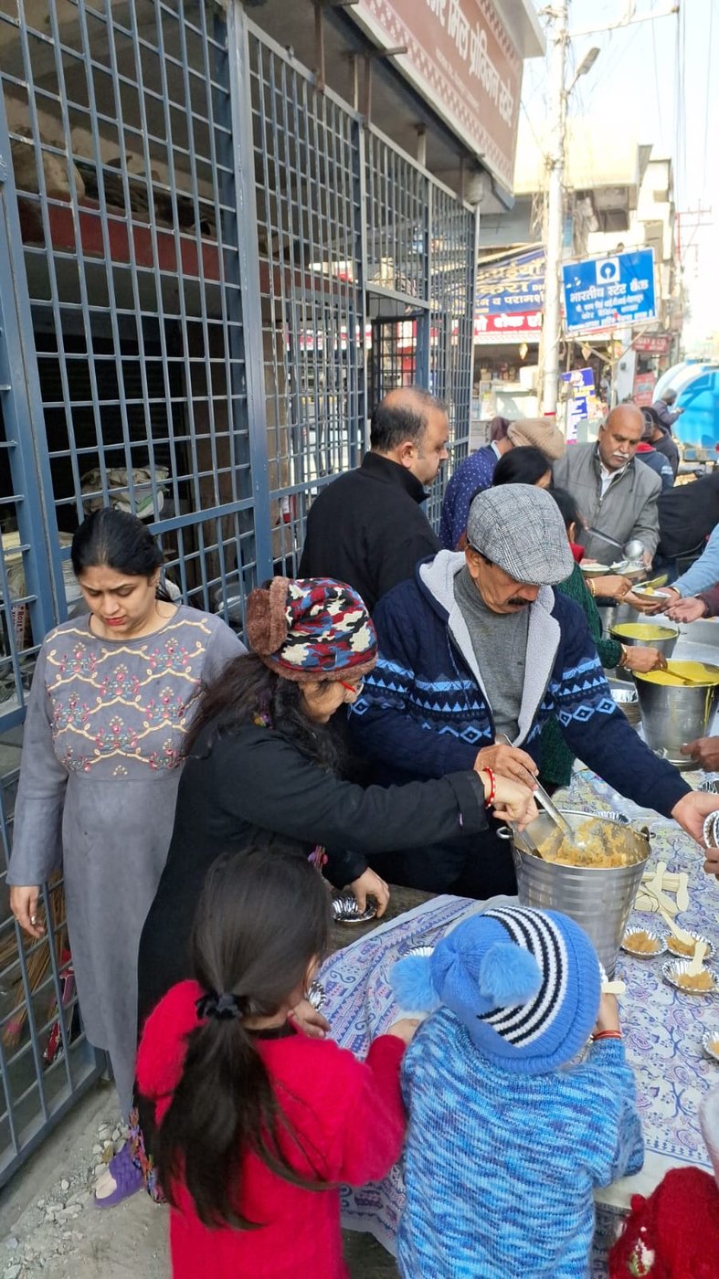 Community Bhandara — serving hot meals to those in need